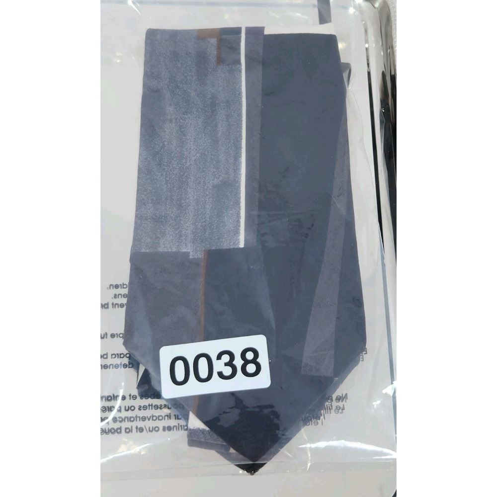 Scott Foster Abstract 100% Italian Silk Tie Black, Gray, Cream Necktie 56" x 3¾" - Picture 6 of 6